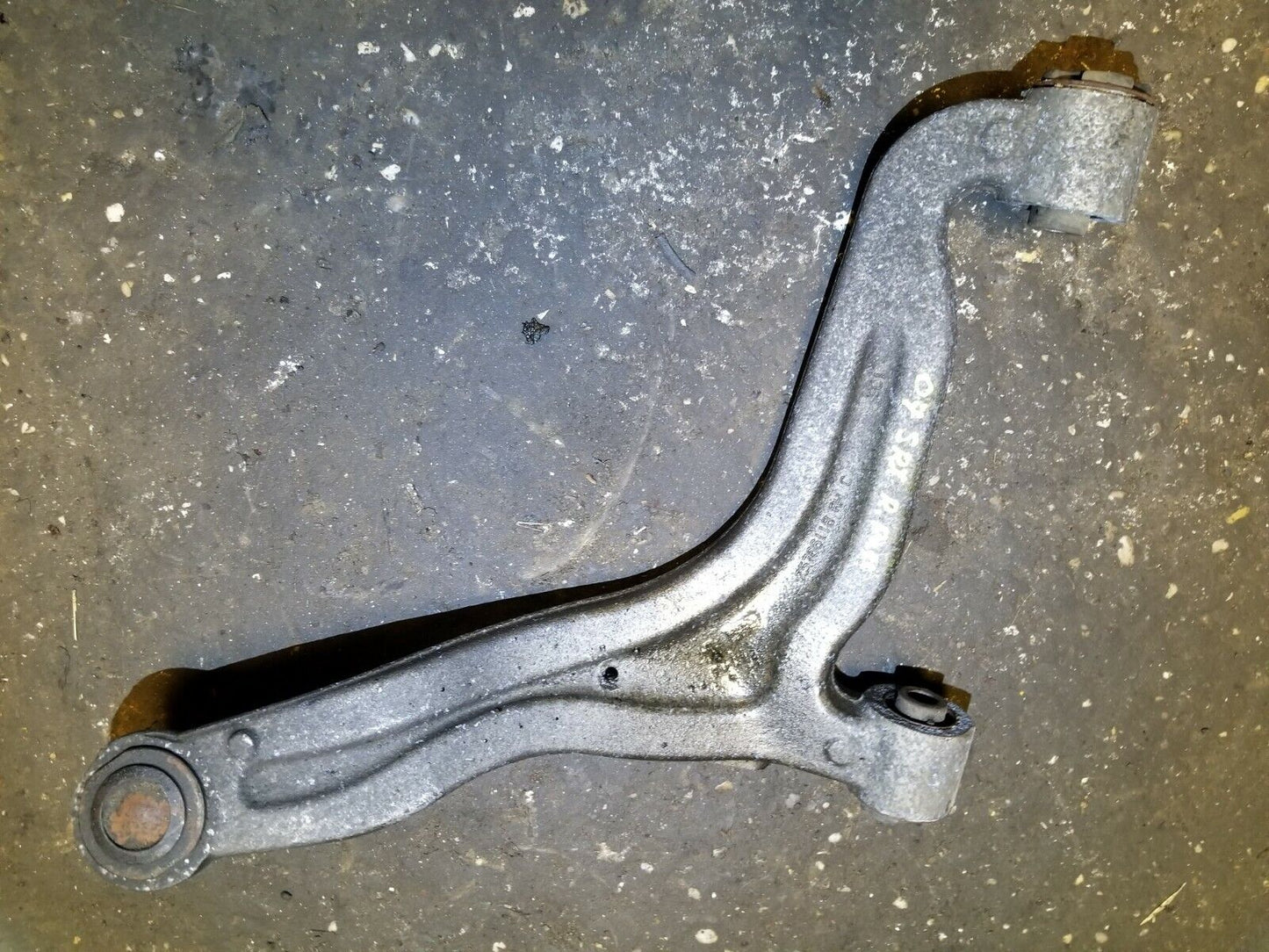 2004 - 2009 Cadillac SRX Rear Control Arm Upper Passenger Side Right OEM