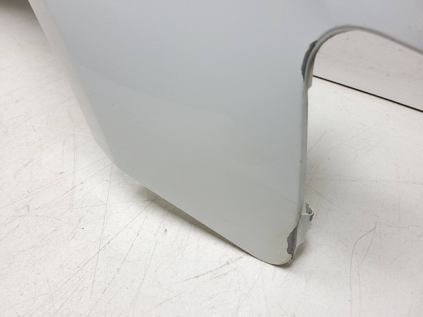 2009 Audi A4 Fender Passenger Side Right OEM *t9 Ibis White*