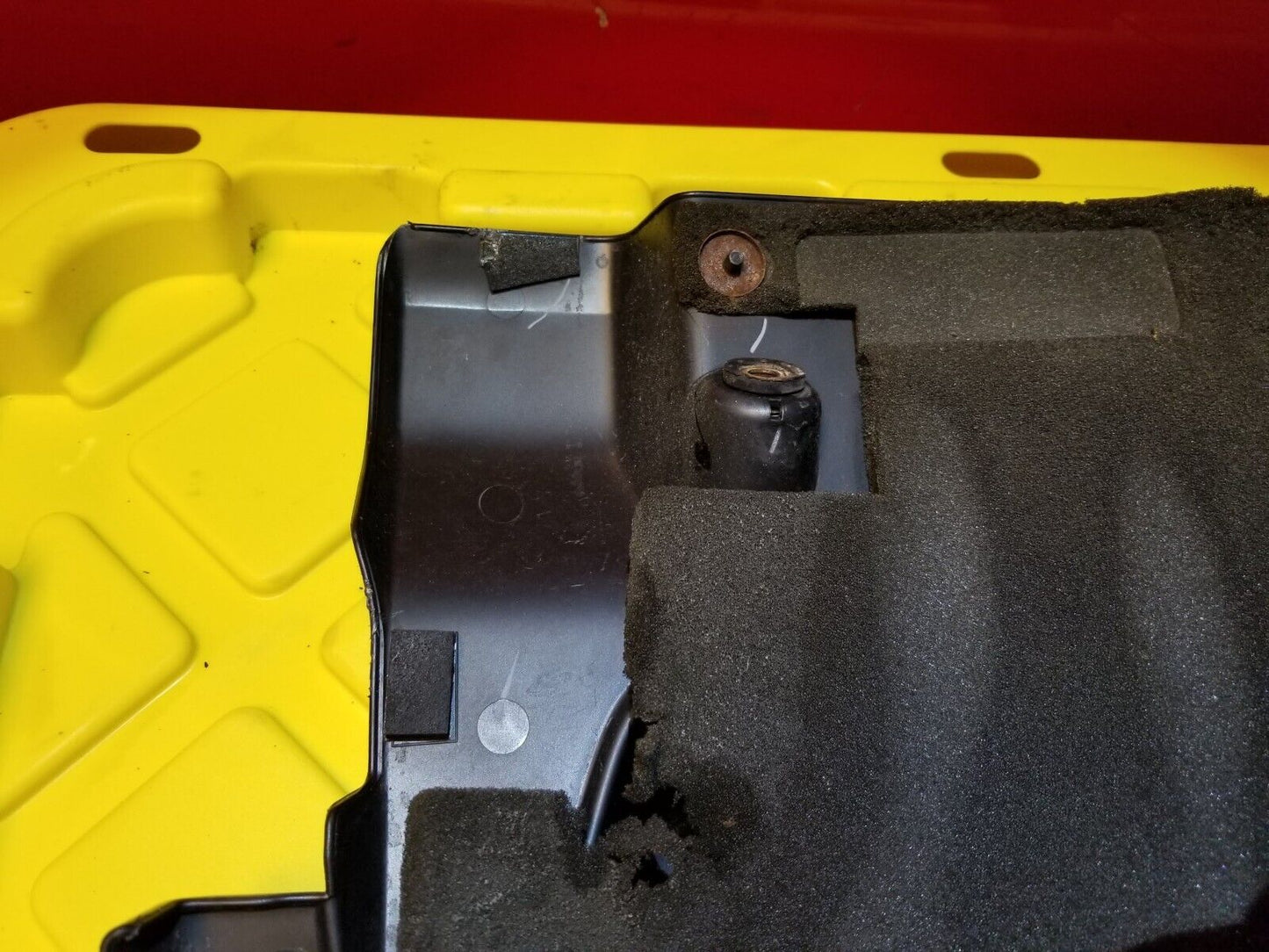 07 - 12 Nissan Sentra Engine Cover 2.0l OEM
