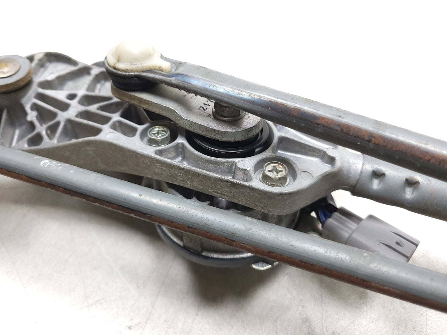 2005 - 2010 Scion Tc Windshield Wiper Motor W/ Linkage OEM