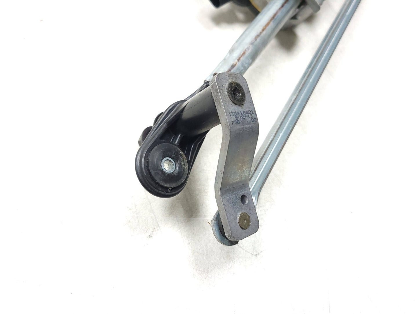 12-18 BMW 330xi F30 Windshield Wiper Motor W/ Linkage 7267503 OEM β
76k Miles