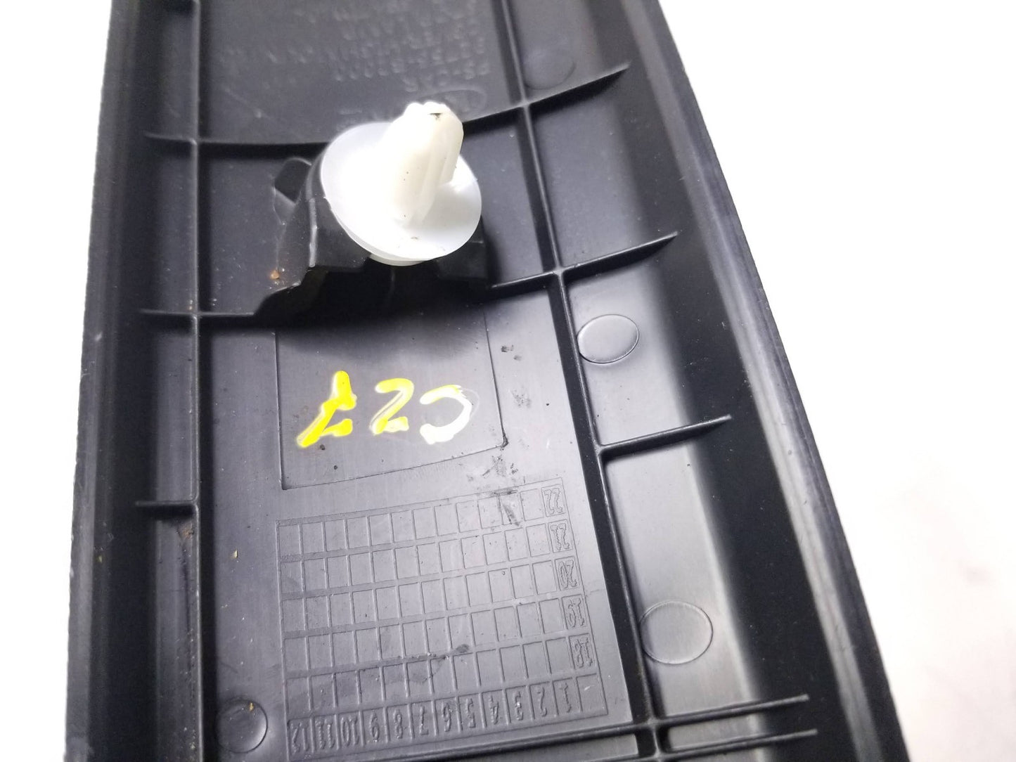 2014 - 2019 Kia Soul 3rd Brake Stop Light Lamp Cap Cover Trim OEM