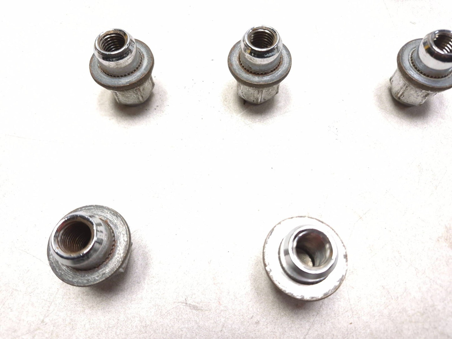 2011 Toyota Prius Wheel Lug Nut 20pcs OEM