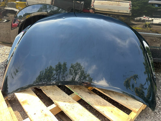 2015  Nissan Sentra Hood OEM *paint Code: Kh3*