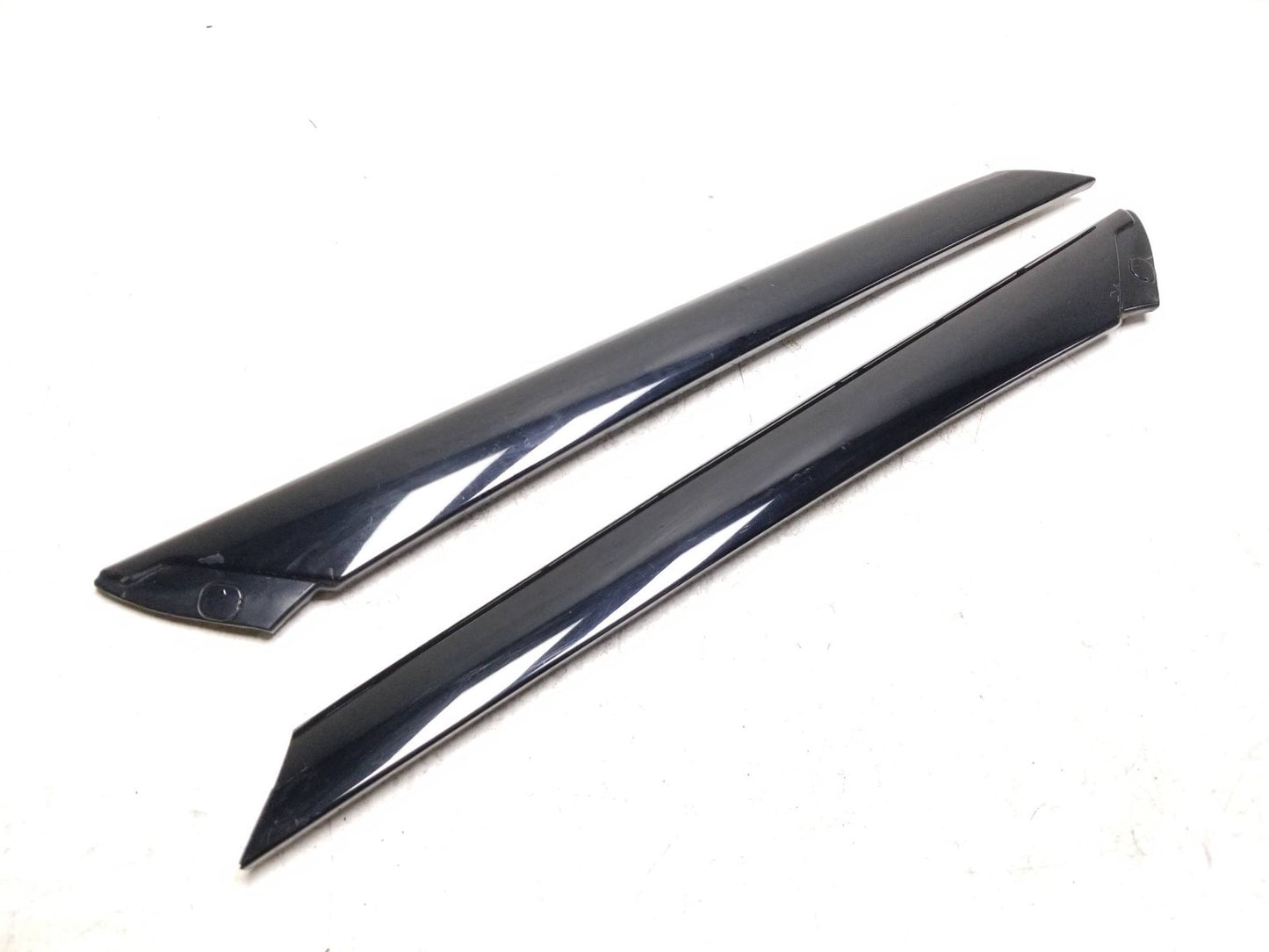 2014 - 2019 Kia Soul Windshield Side Molding Left & Right OEM