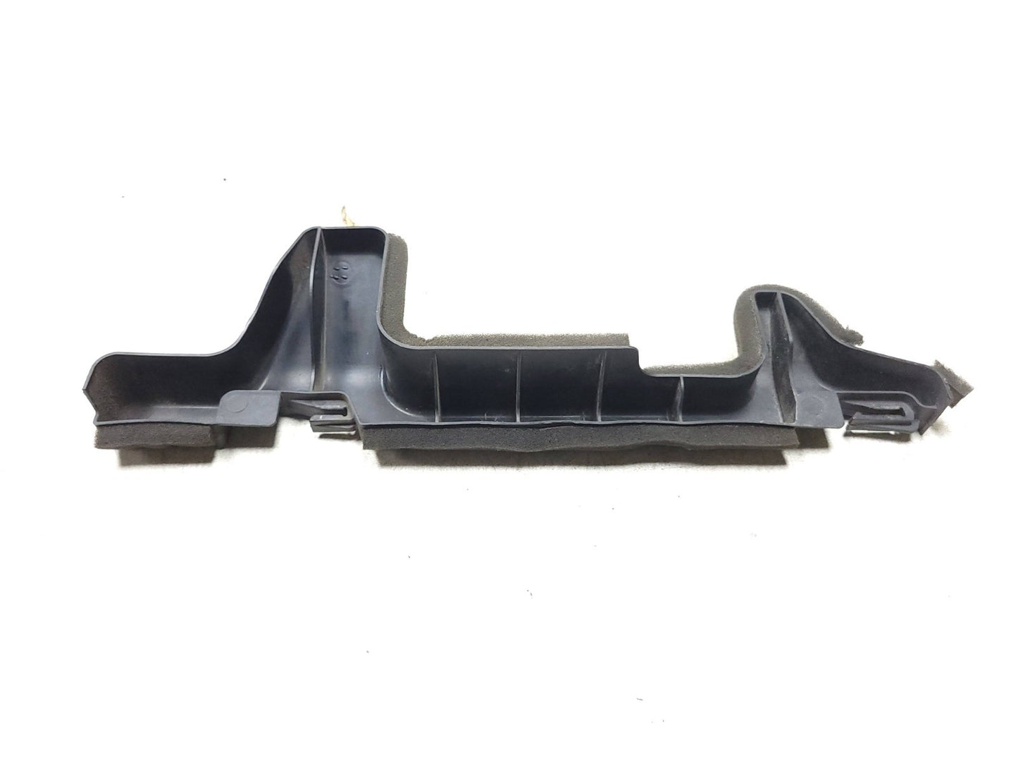 2012-2017 Hyundai Accent Radiator Frame Trim Air Duct Left & Right OEM