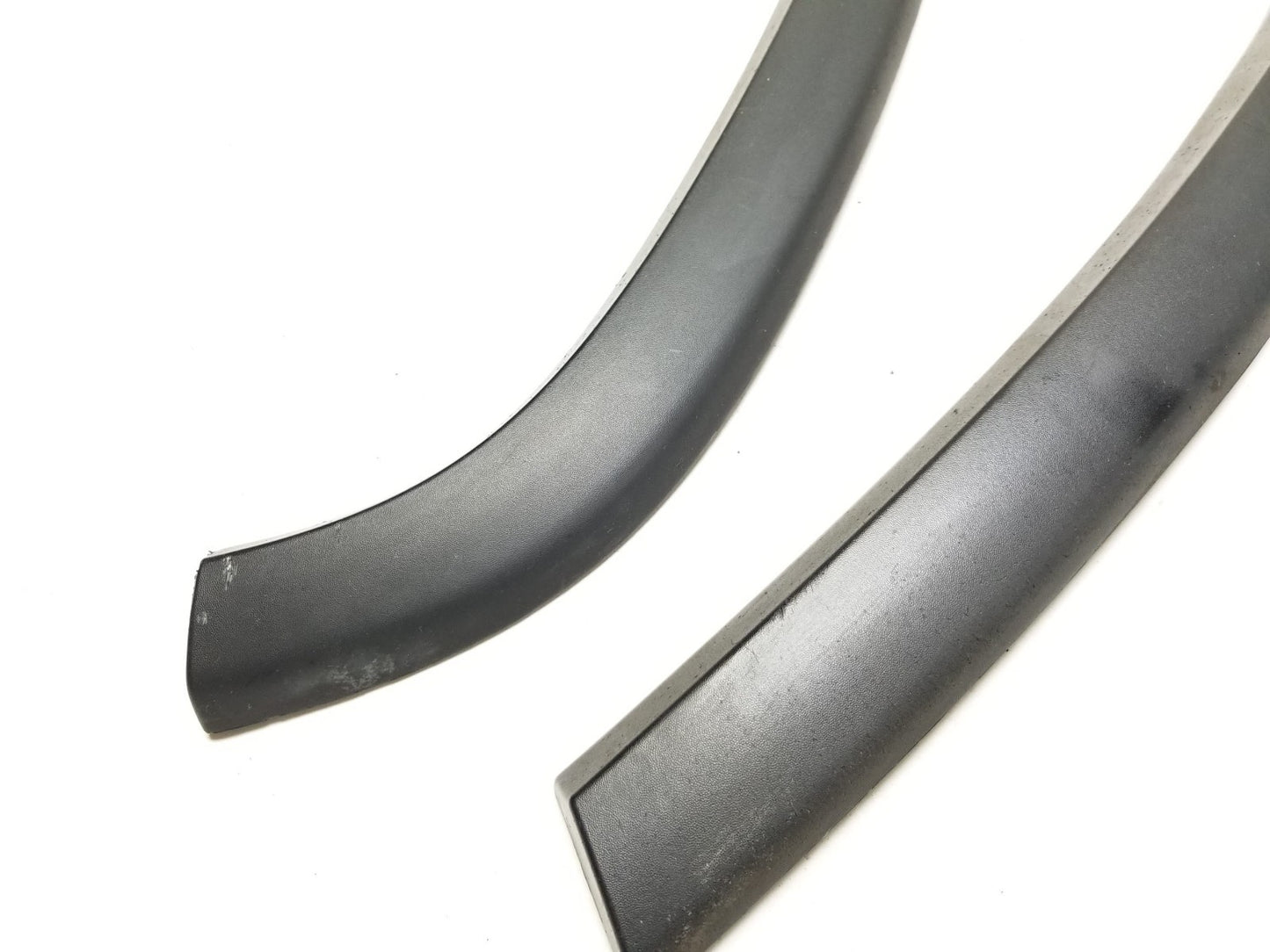 2012 Jeep Grand Cherokee Rear Fender Wheel Arch Molding Trim OEM