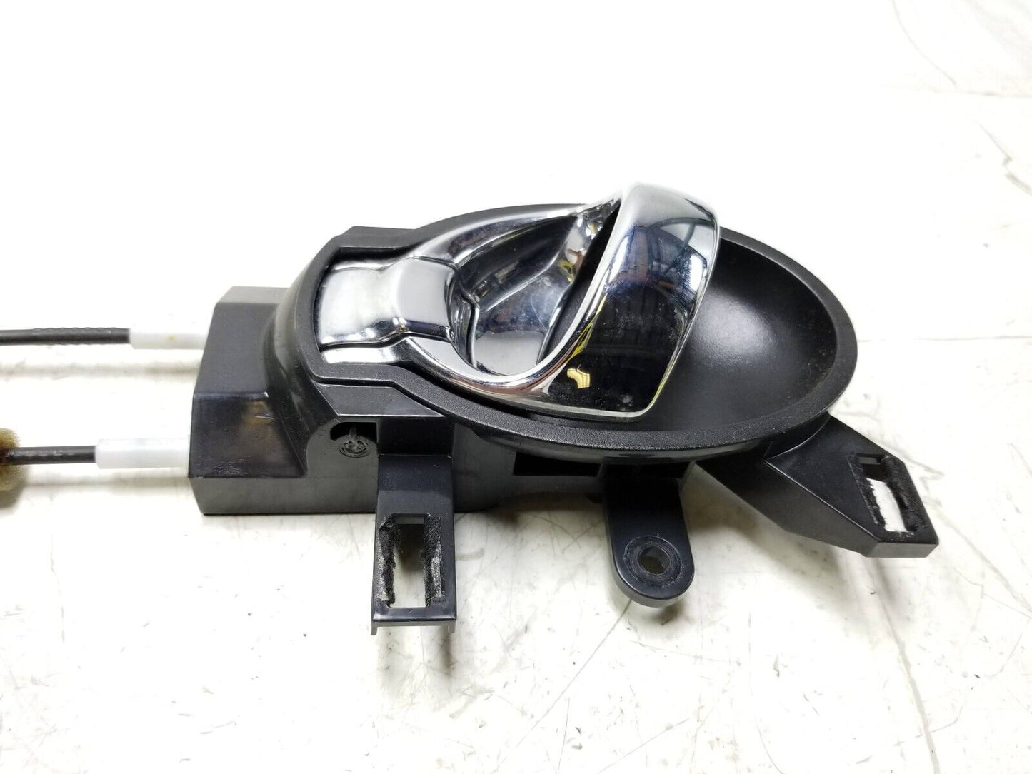 2011-2017 Nissan Juke Door Lock Actuator & Handle Front Driver Side Left OEM