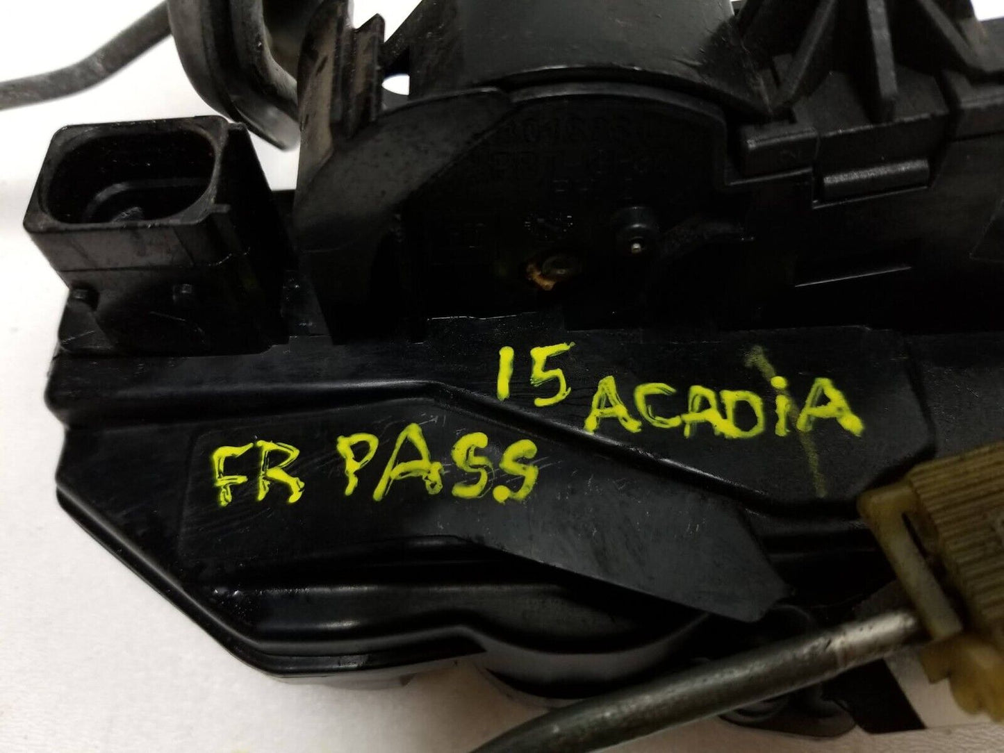 13 14 15 16 GMC Acadia Door Lock Latch Actuator Front Passenger Side Right OEM