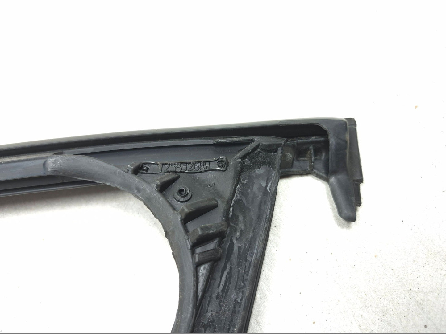 2013 BMW 328i F30 Front Door Weatherstrip Seal Right Passenger Side Set OEM