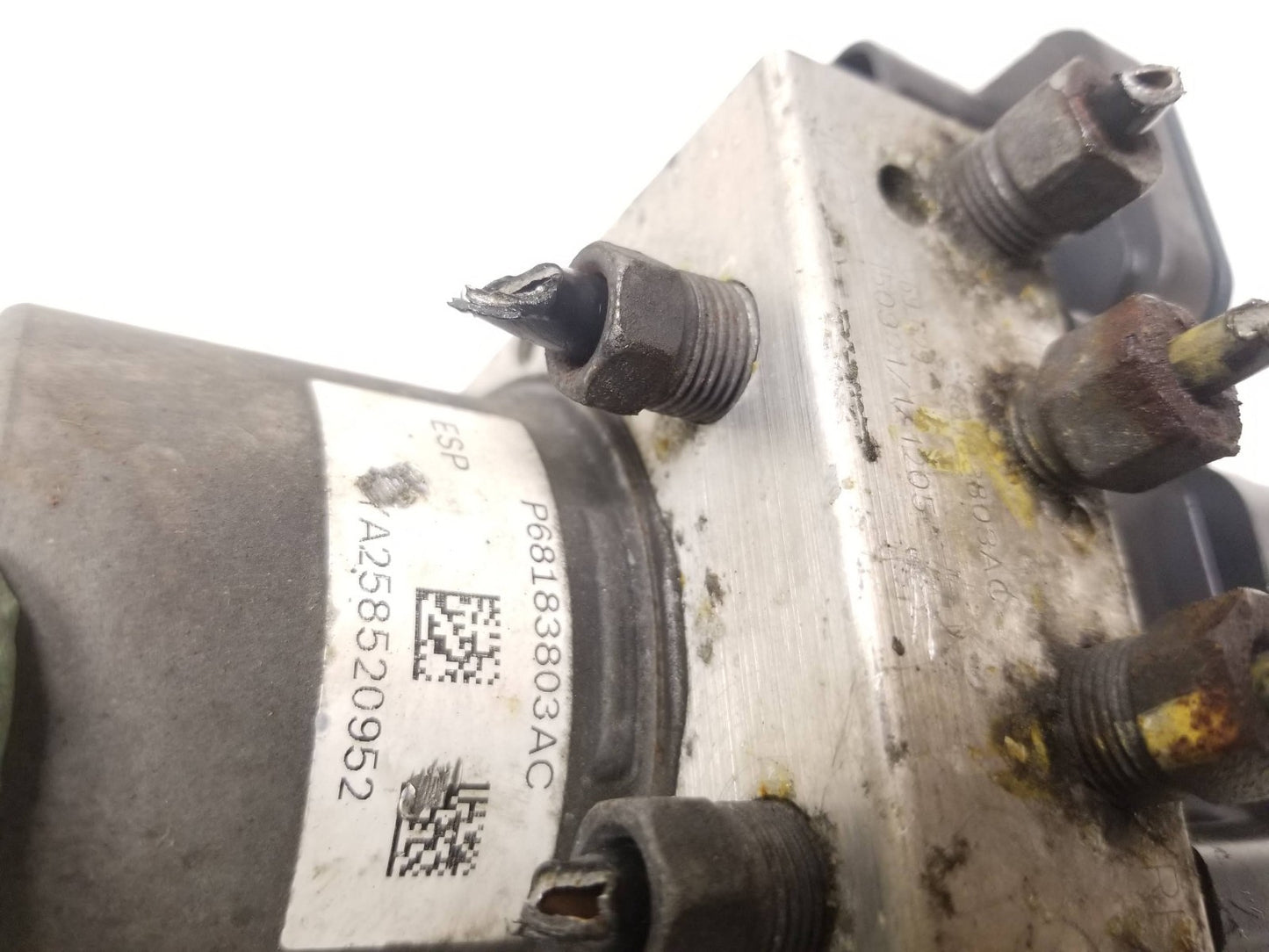 2014 - 2016 Dodge Grand Caravan ABS Anti Lock Brake Pump OEM