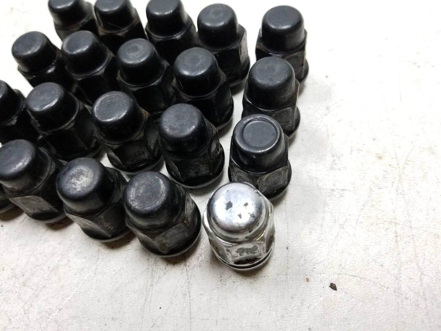 2004 - 2008 Acura Tl Wheel Lug Nut  20pcs  OEM