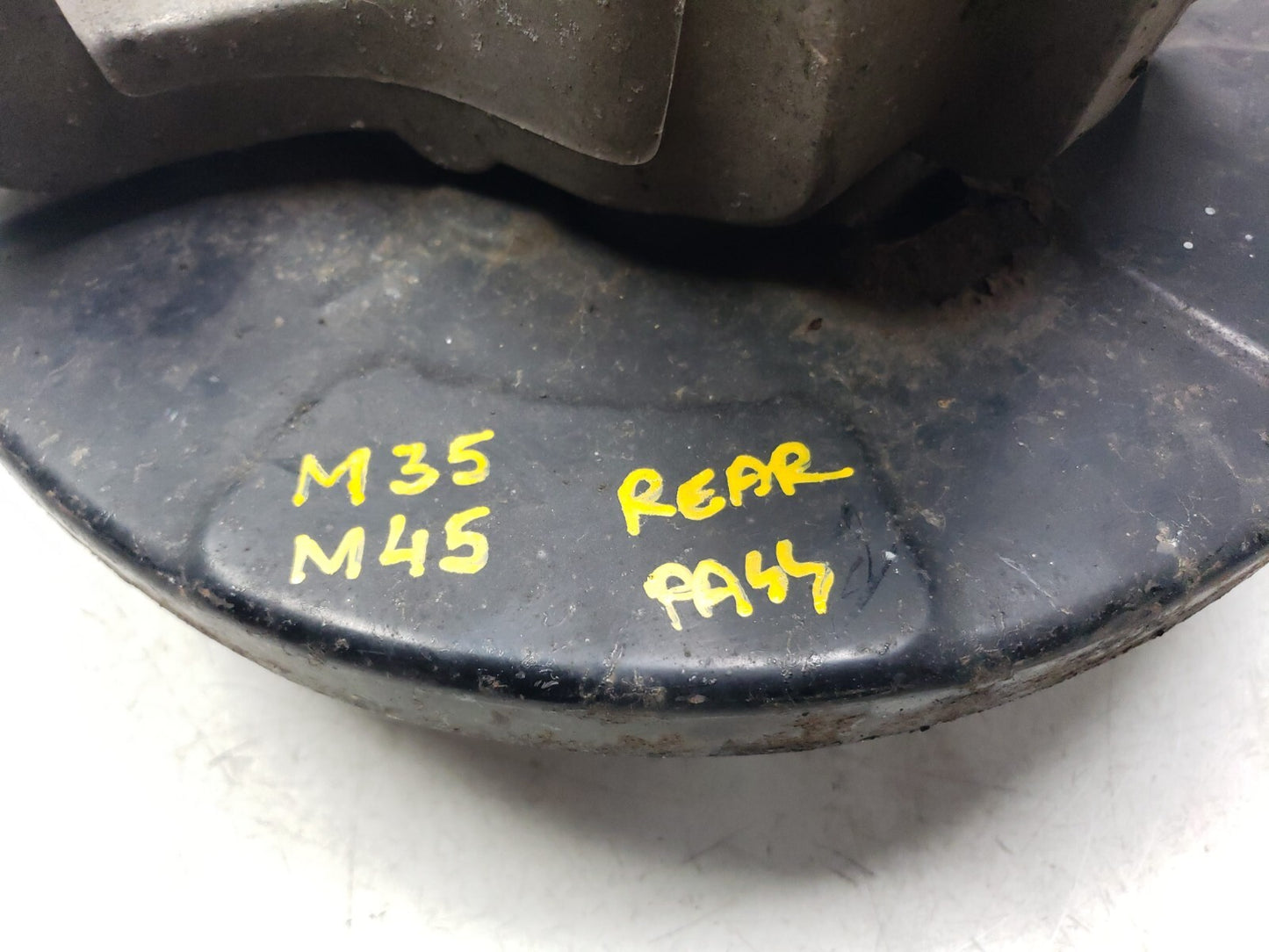 06 - 09 Infiniti M35 Spindle Knuckle Rear Passenger Right Side AWD OEM