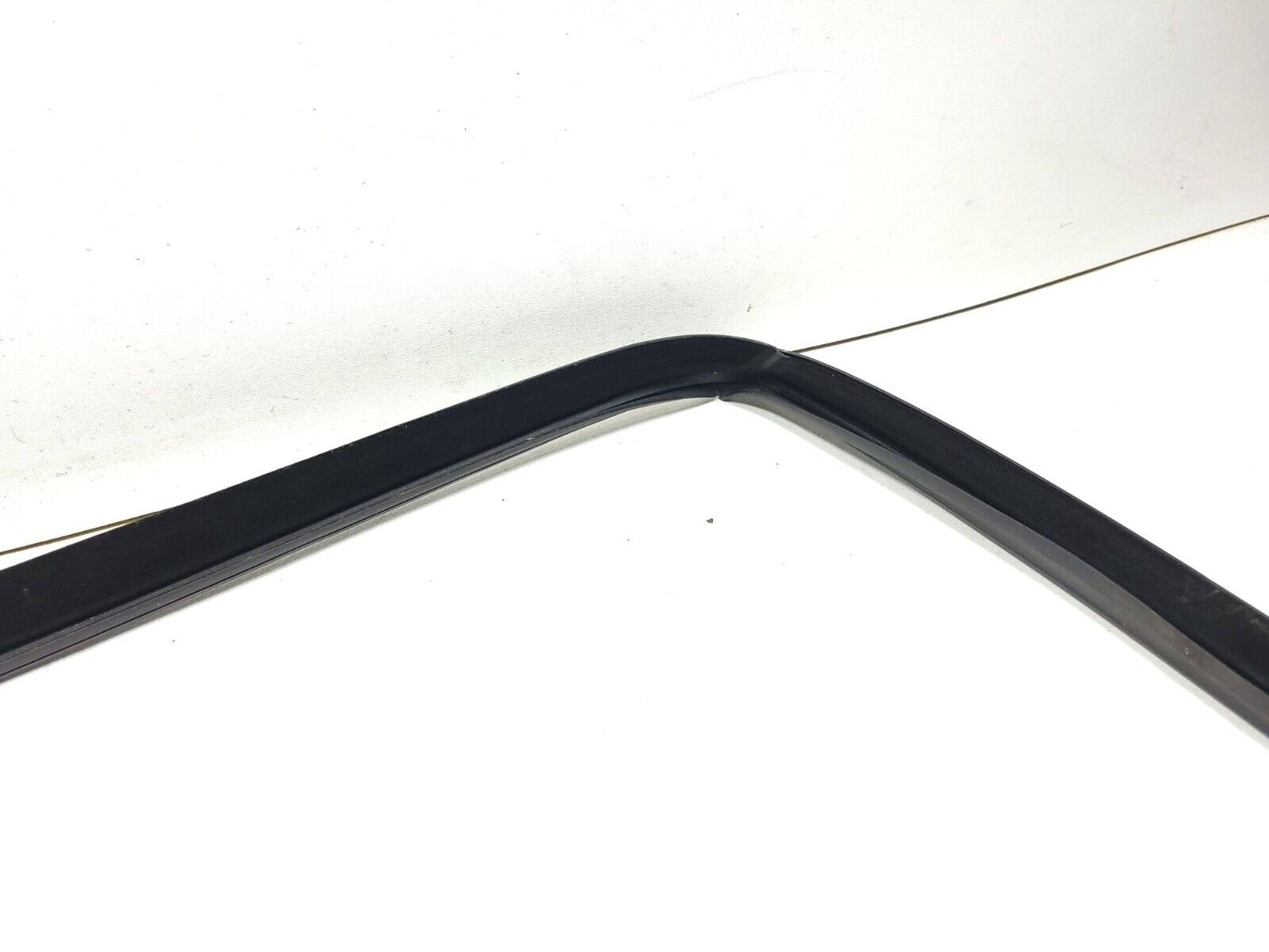 07-13 BMW E70 X5 Door Window Chanel Trim & Seal Front Driver Side Left 4pcs OEM