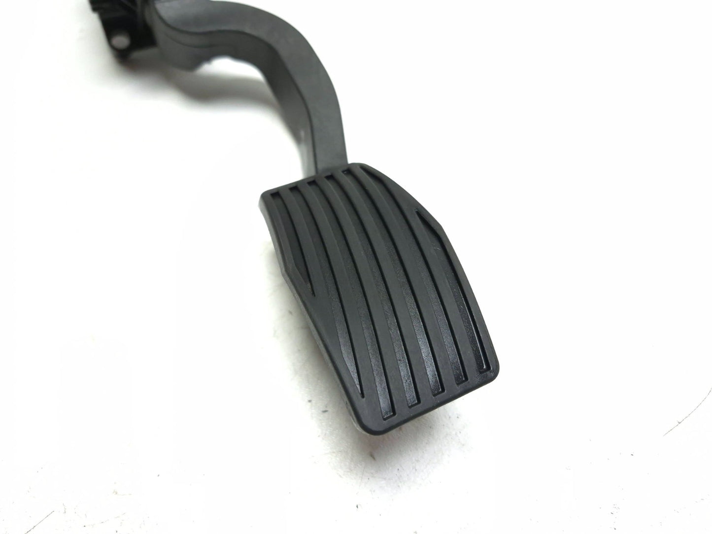 2014 Fiat 500l Accelerator Pedal OEM
