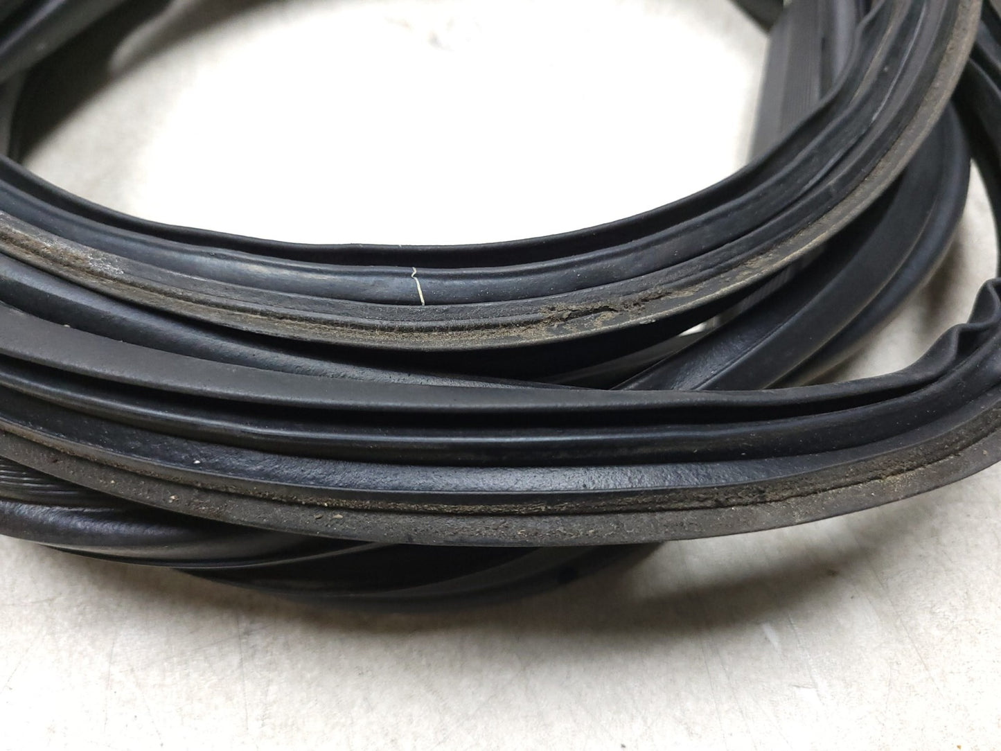 2004 - 2008 Acura Tl Type-s Trunk Seal Weatherstrip OEM
