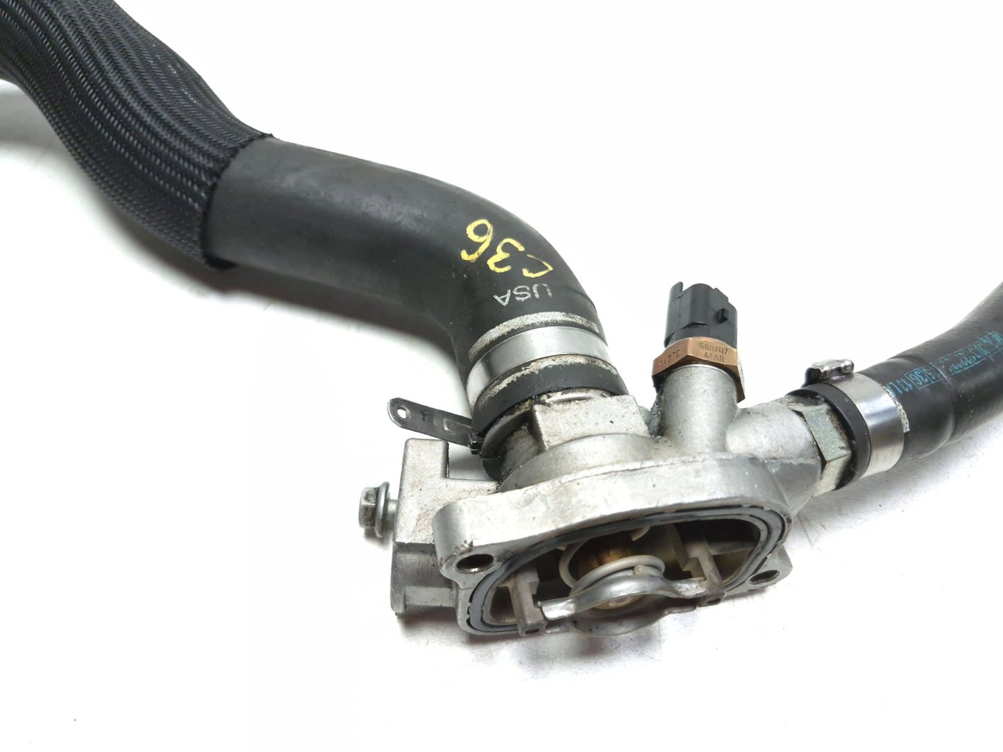 2014 Fiat 500l Engine Coolant Thermostat W/ Hose Pipe OEM