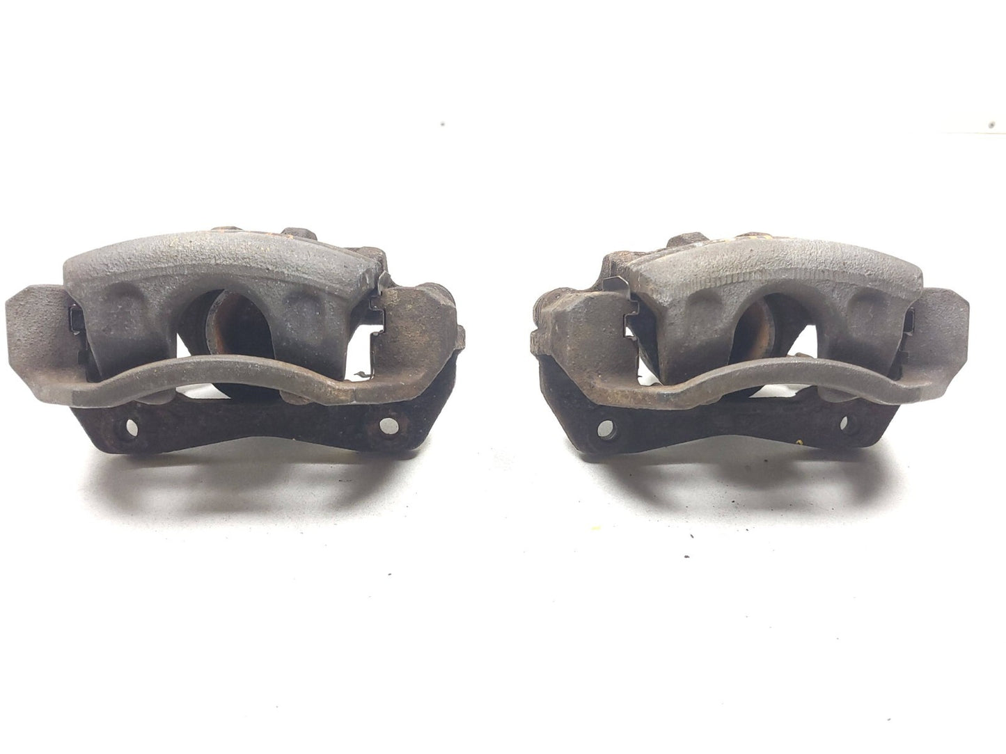 2010 - 2015 Hyundai Tucson Front Brake Caliper Left & Right Pair OEM