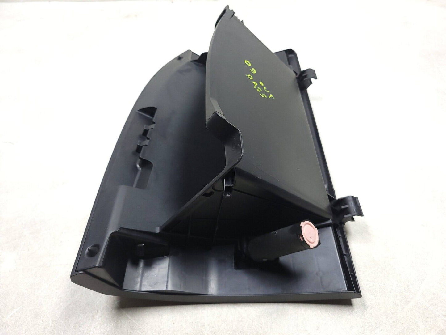 2007-2013 Mitsubishi Outlander Glove Box Storage Compartment 8006a022 OEM