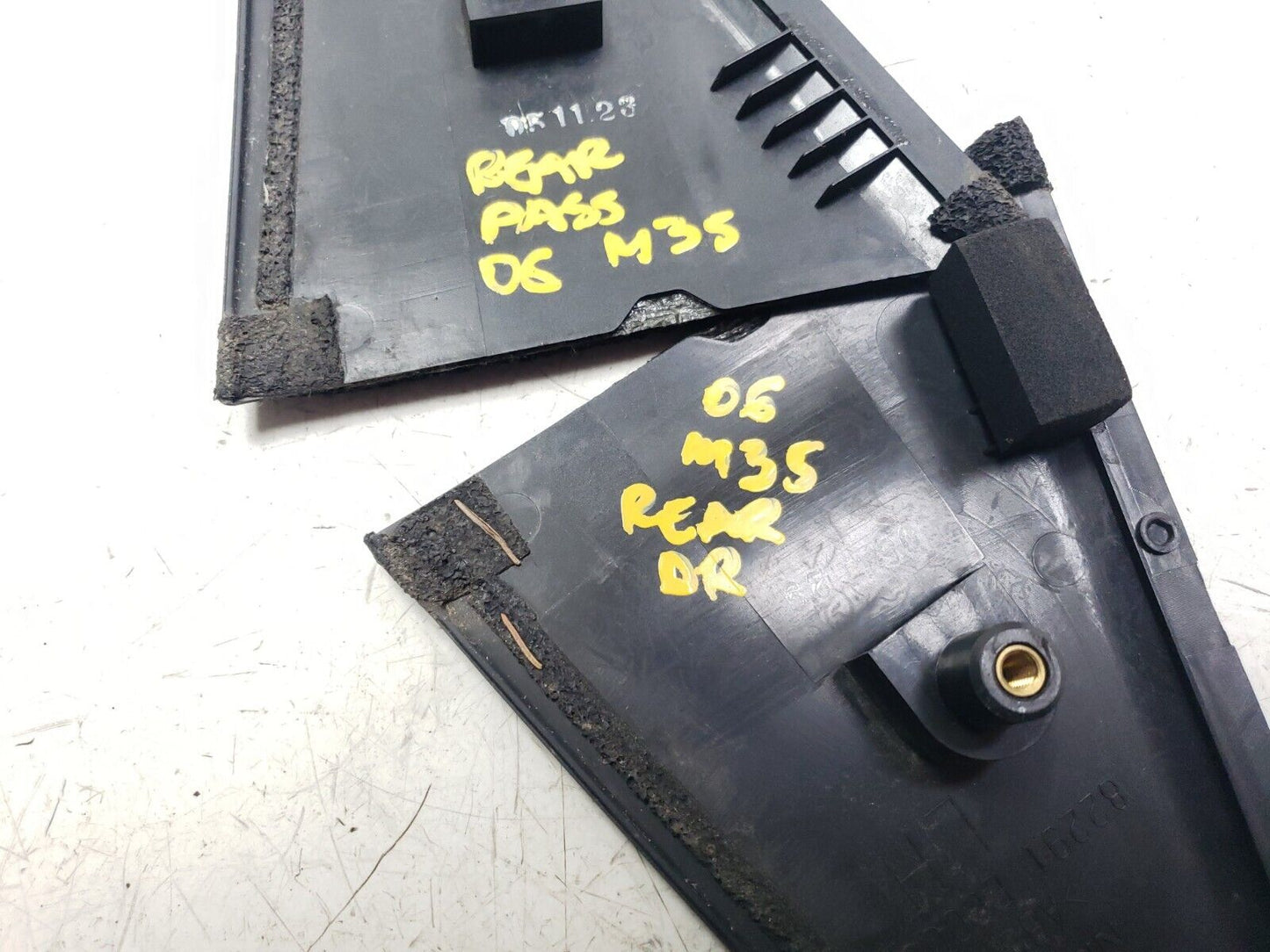 06 - 09 Infiniti M35 Rear Door Exterior Corner Trim Pair OEM