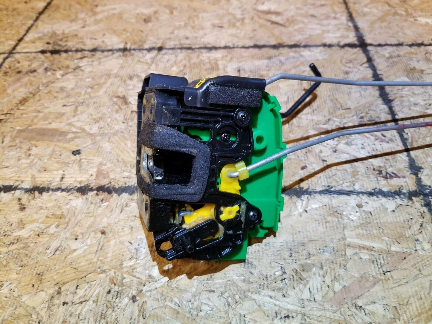 12 13 14 15 16 Hyundai Accent Rear Left Driver Door Lock Latch Actuator OEM
