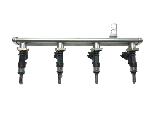 2014 Fiat 500l Fuel Rail W/ Injector OEM