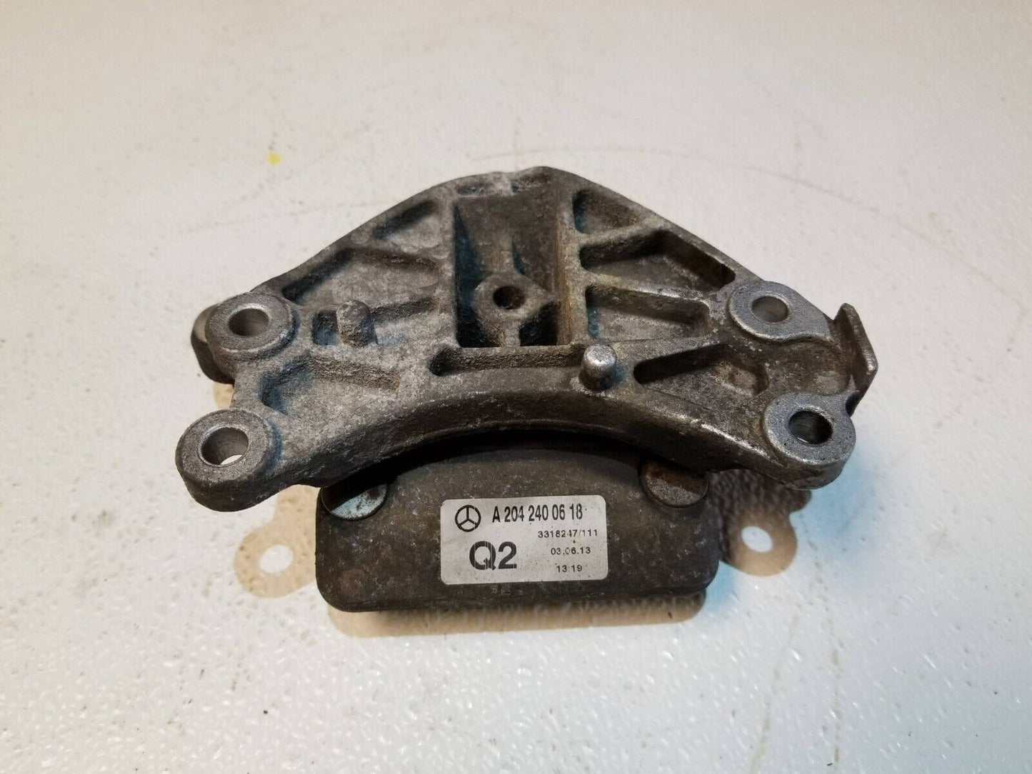 14 15 Mercedes-benz C300 4matic At Automatic Transmission Mount OEM