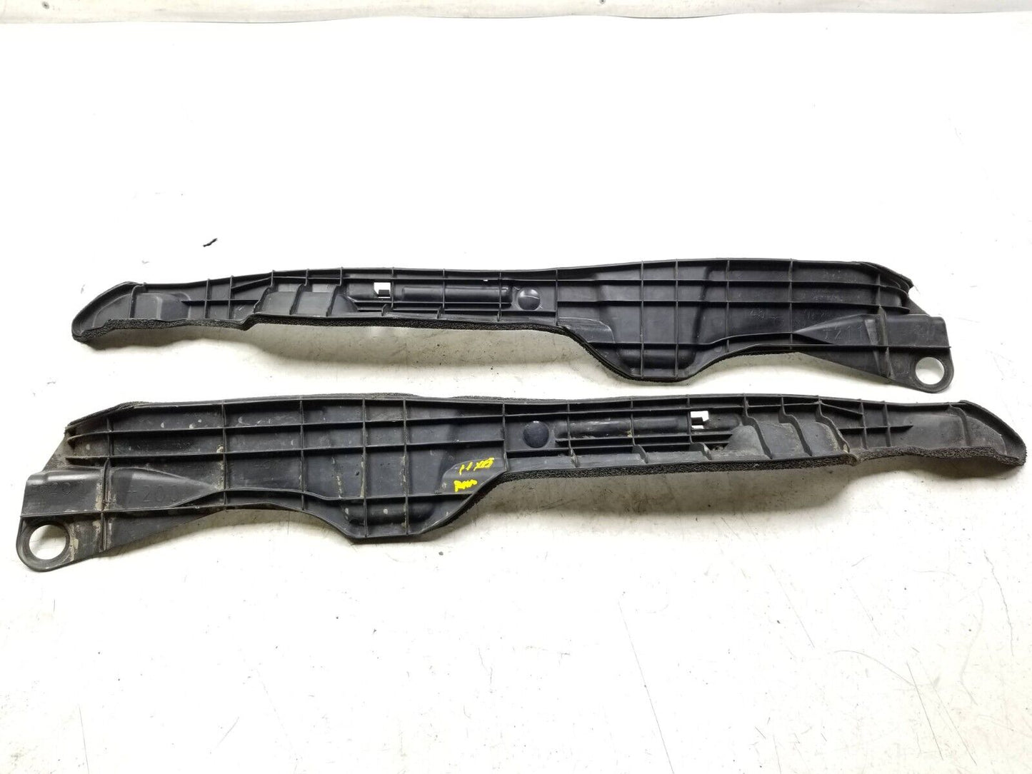 08 - 15 Scion Xb Front Fender Protector Left & Right Pair OEM