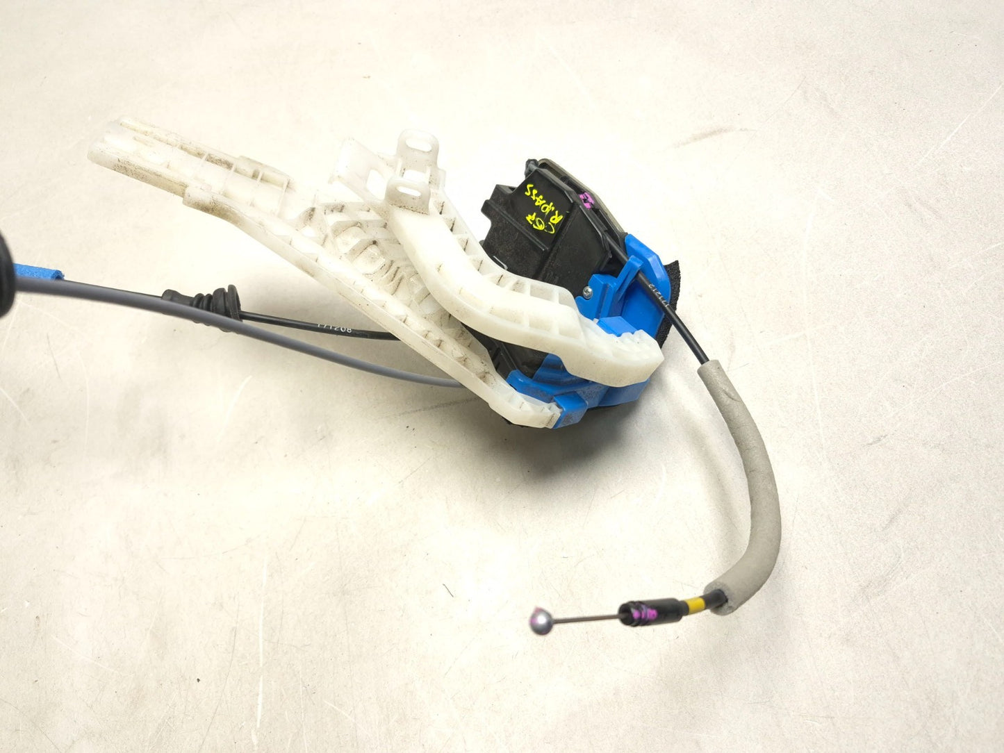 2018 Hyundai Sonata Rear Door Lock Latch Actuator Right Passenger Side OEM