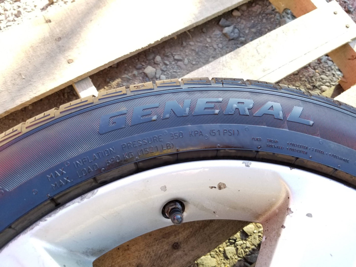 2012 Toyota Camry Wheel Rim W/ Tire 215/50r17 OEM