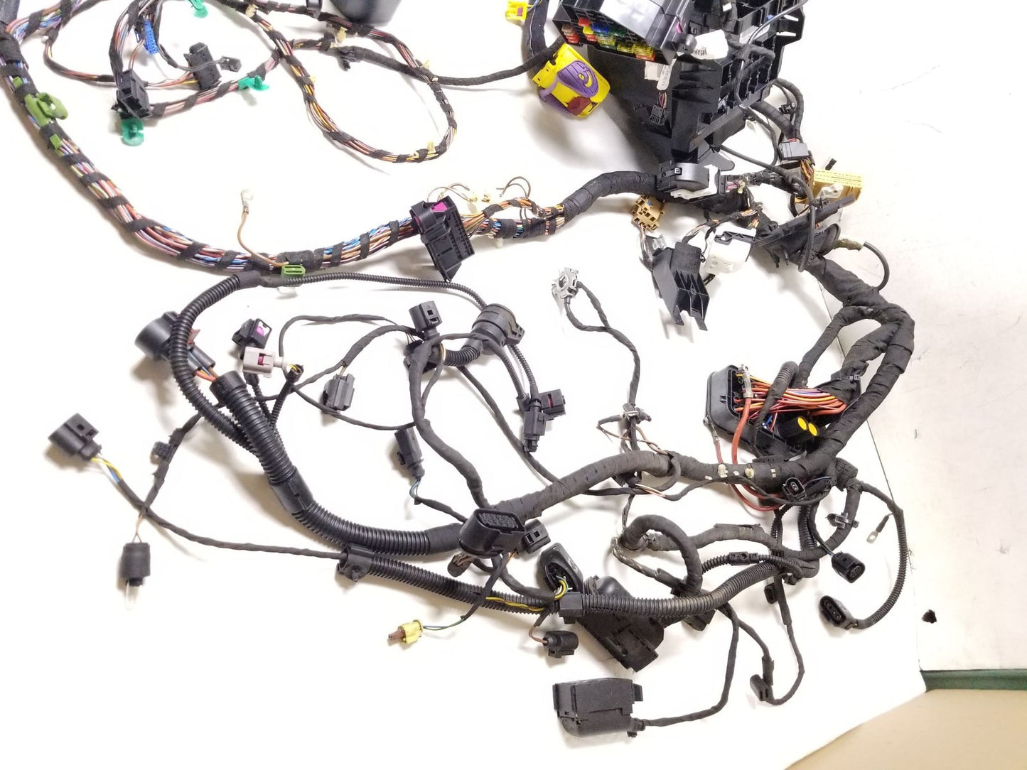 2010 - 2014 VW Golf GTI Interior Floor Wire Harness W/ Body Comfort Module OEM