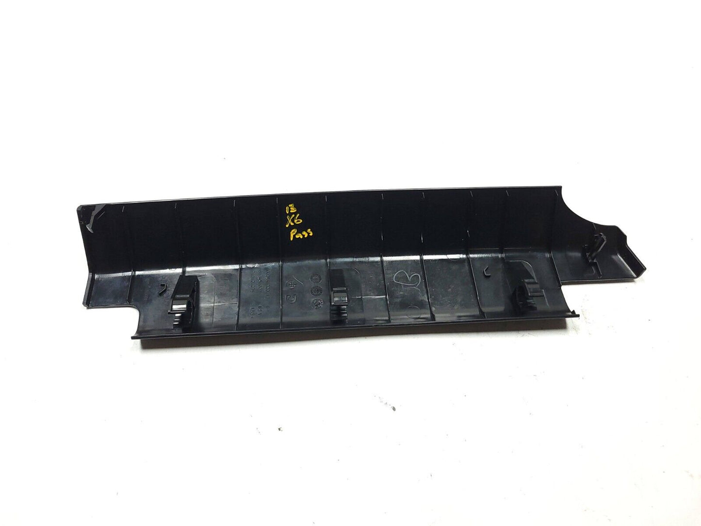 2012 - 2014 BMW X6 Seat Side Trim Front Passenger Side Right OEM