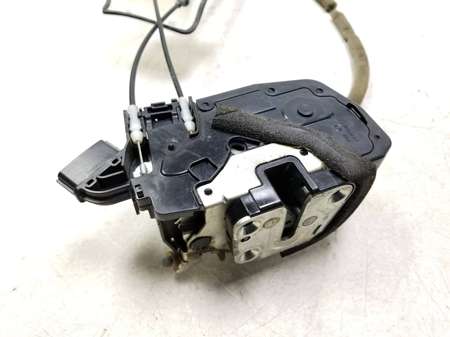 08-13 Infiniti G37 Door Lock Latch Actuator  Front Passenger OEM ***sedan***