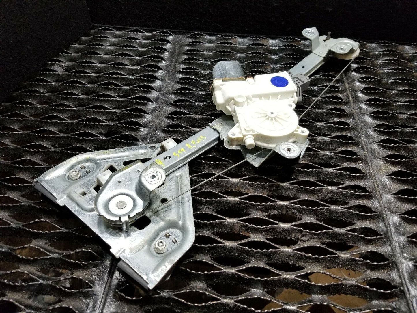 06 07 08 09 Cadillac STS Rear Right Pass Side Window Regulator Motor OEM 62k Mi