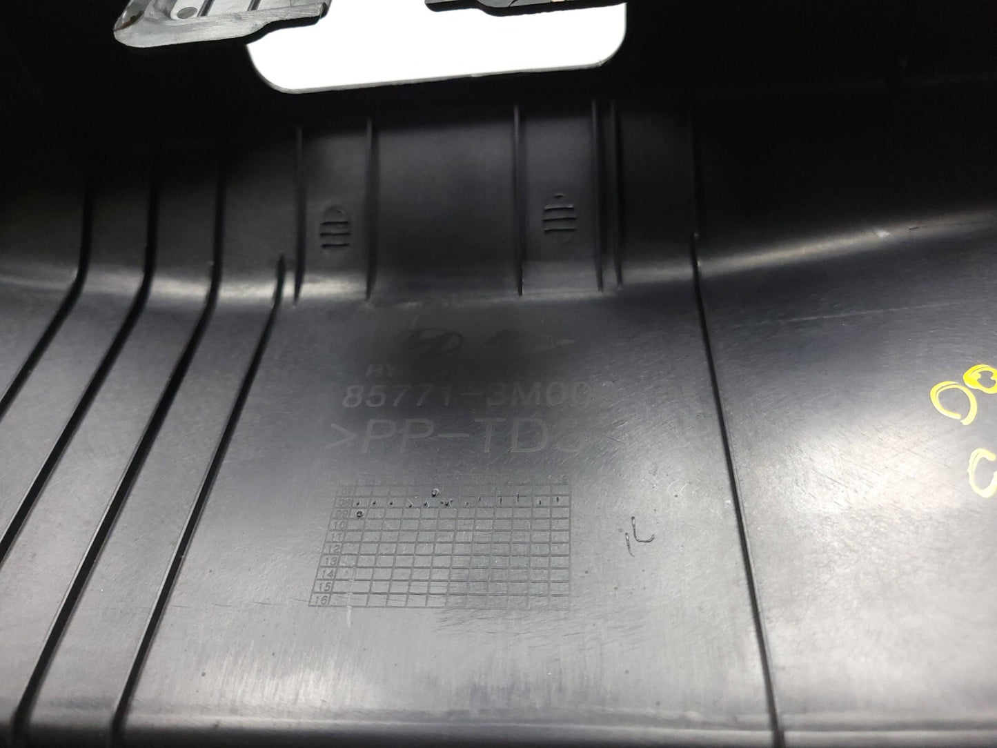 09 - 12 Hyundai Genesis Rear Trunk Sill Scuff Plate Trim Cover Panel OEM Sedan