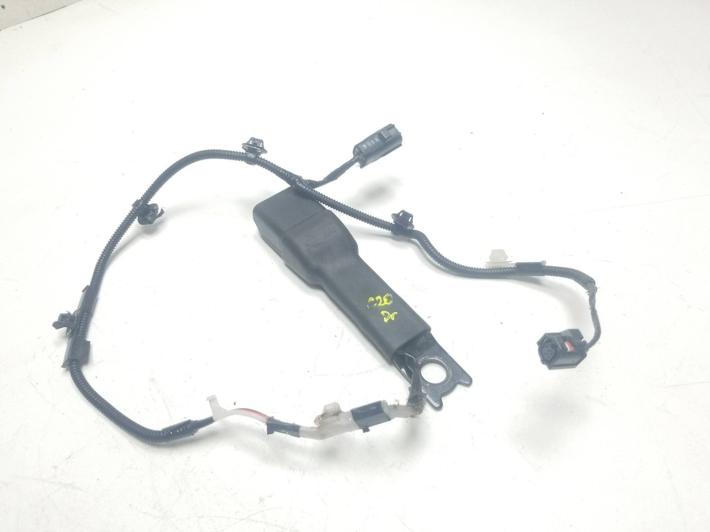 2011 - 2016 Scion Tc Front Driver Seat Belt Buckle OEM