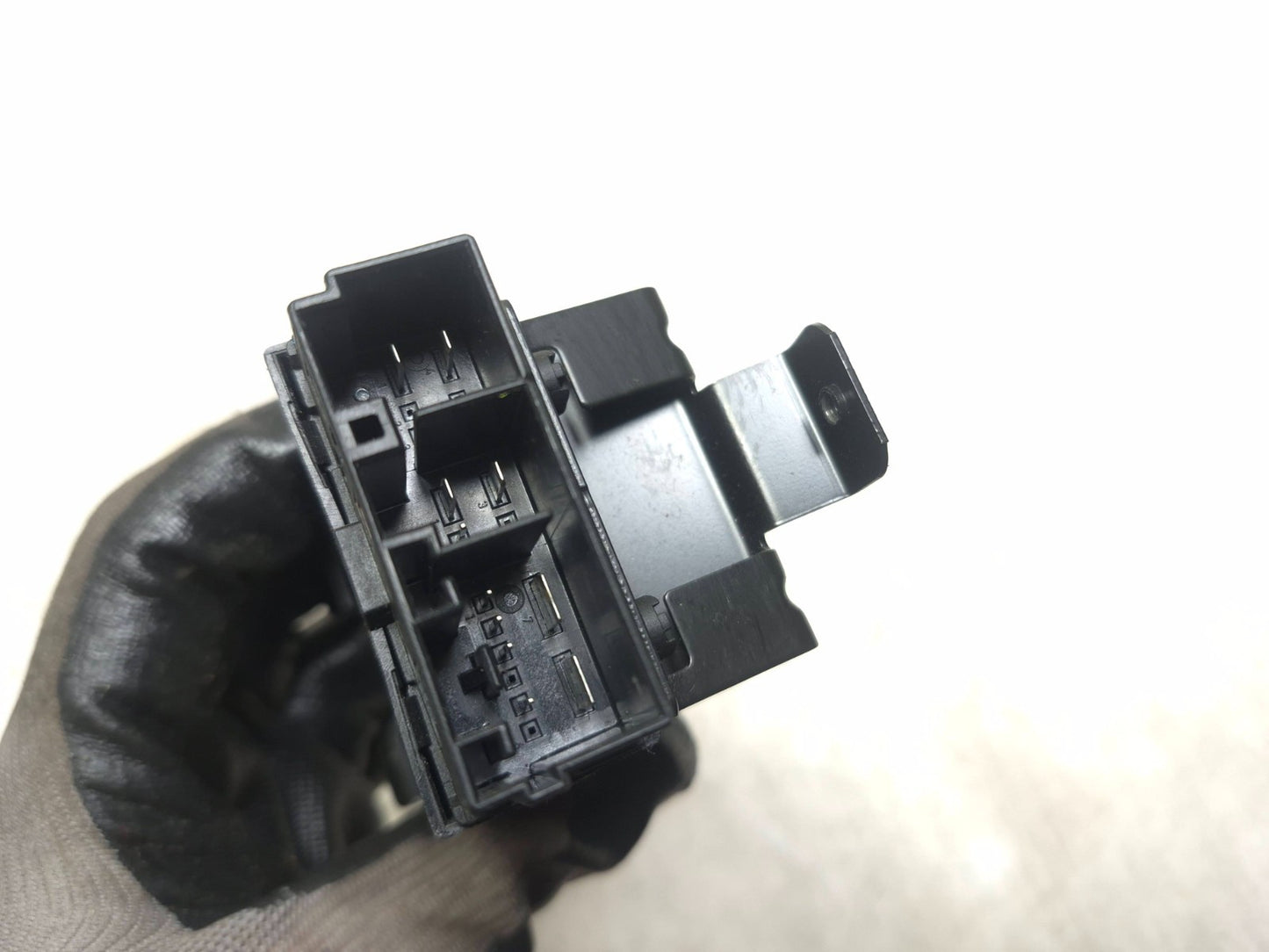 2013 BMW 328i F30 Front Right Passenger Seat Control Module OEM