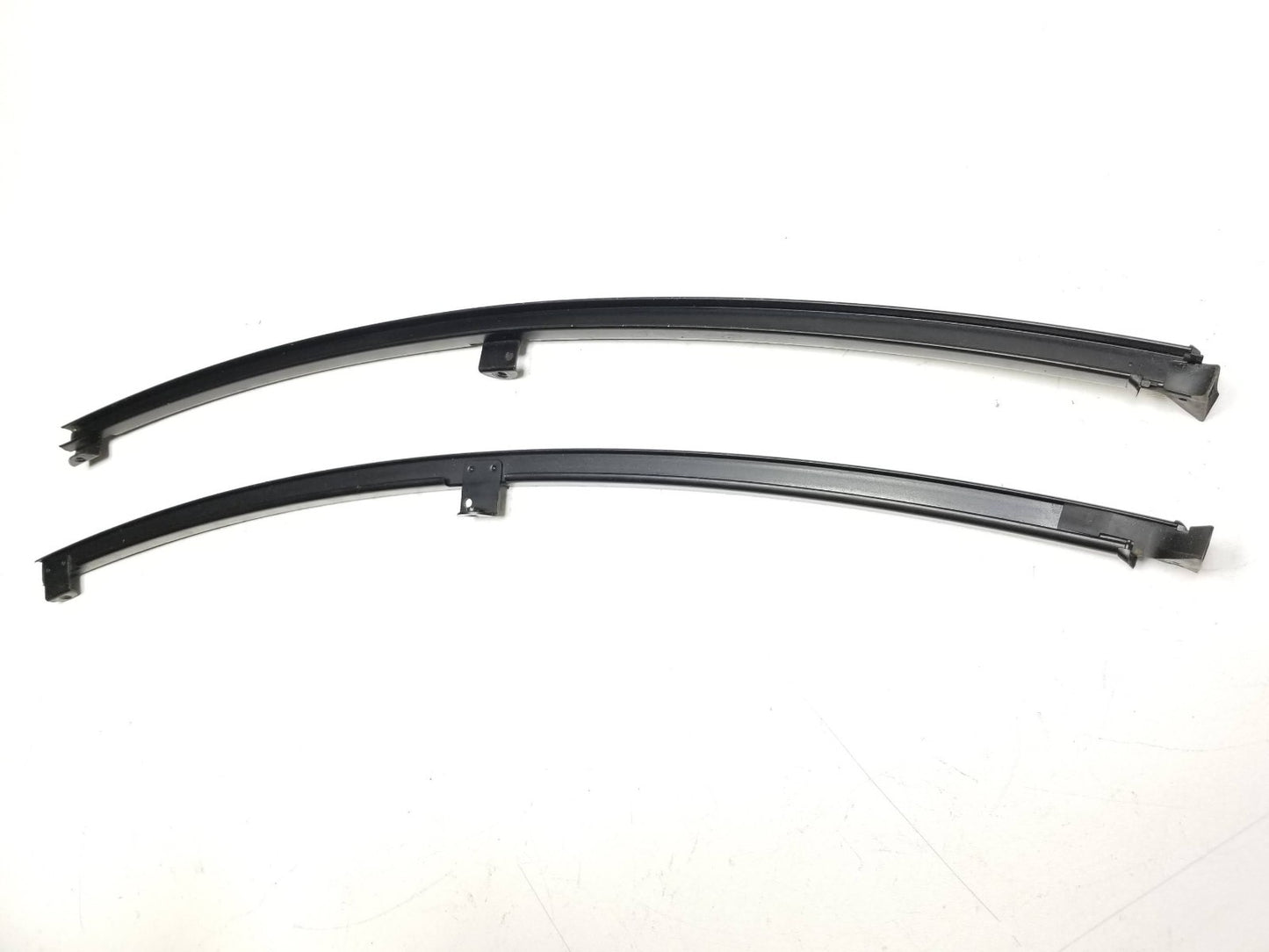11-17 Lexus CT200h Rear Window Glass Guide Channel Left & Right Pair Oemâś…