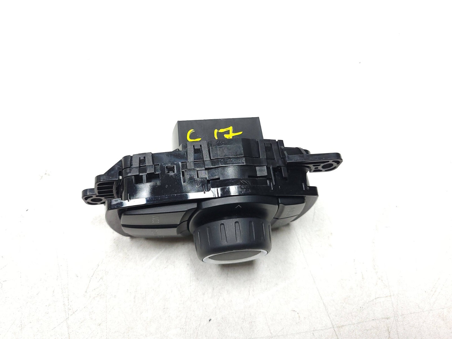 13-18 BMW 330xi F30 Idrive Navigation Controller Knob Nbt Nav OEM β
 76k Miles