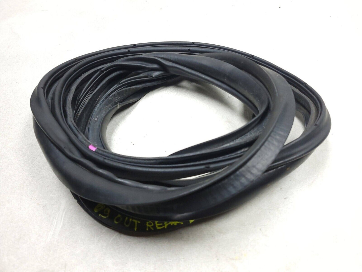 07-09 Mitsubishi Outlander Door Weatherstrip Seal Rear Driver Side Left 2pcs OEM