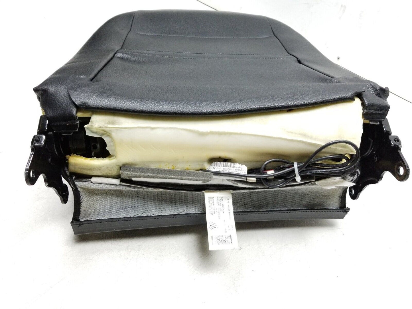 2009 - 2017 Volkswagen Cc Front Passenger Seat Back Upper Cushion OEM