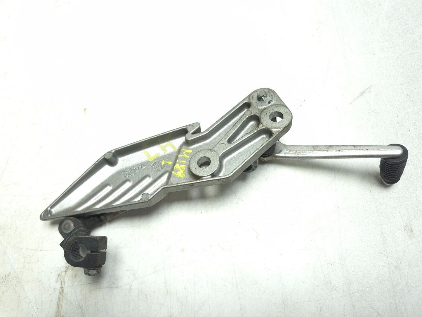 2009 Kawasaki Concours 14 Zg1400 Gear Shift Lever W/ Footrest Mount OEM