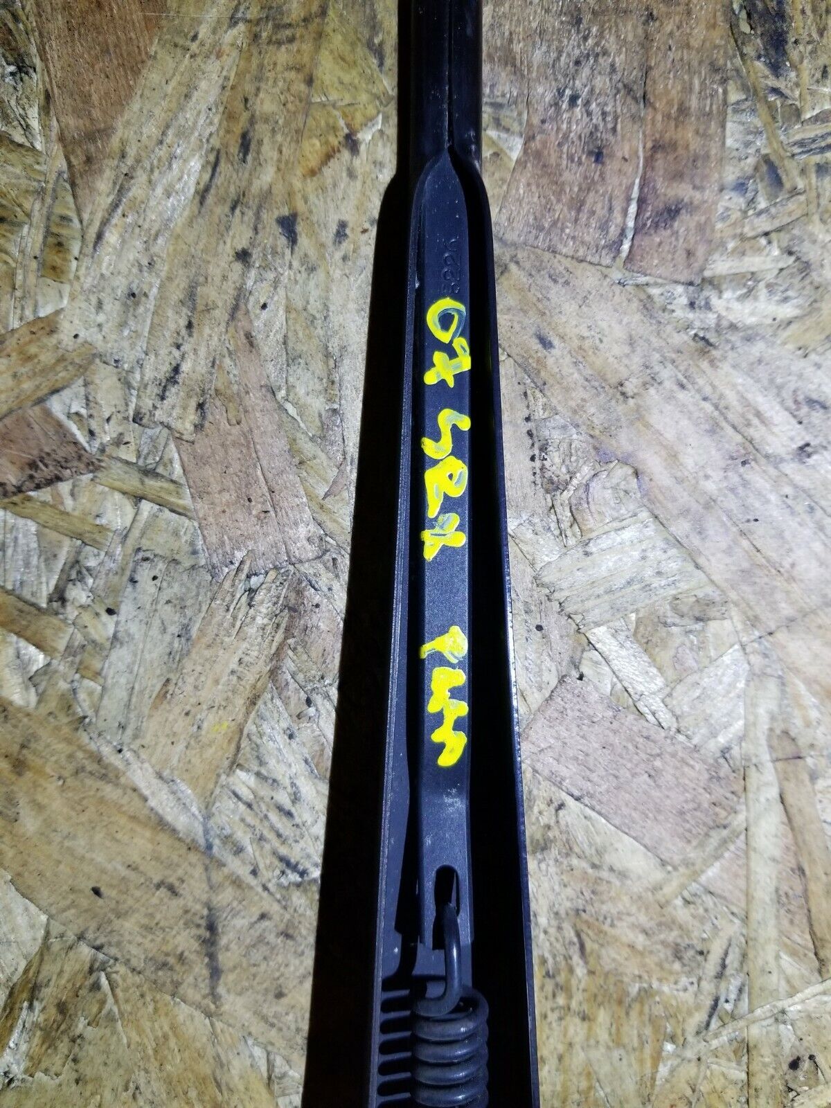 2004 - 2009 Cadillac SRX Front Windshield Wiper Arm Passenger Right OEM