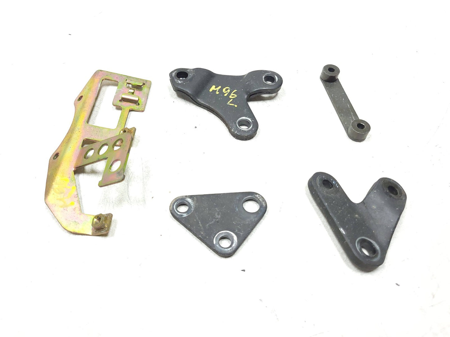 2002 Honda Magna Vf 750c Mounting Bracket 8 Pcs OEM