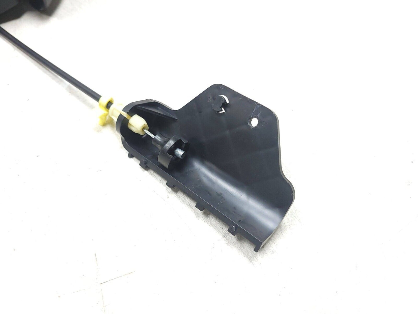 2006-2011 Mercedes Ml Ml350 Ml500 Rear Seat Backrest Lock Latch Left & Right OEM
