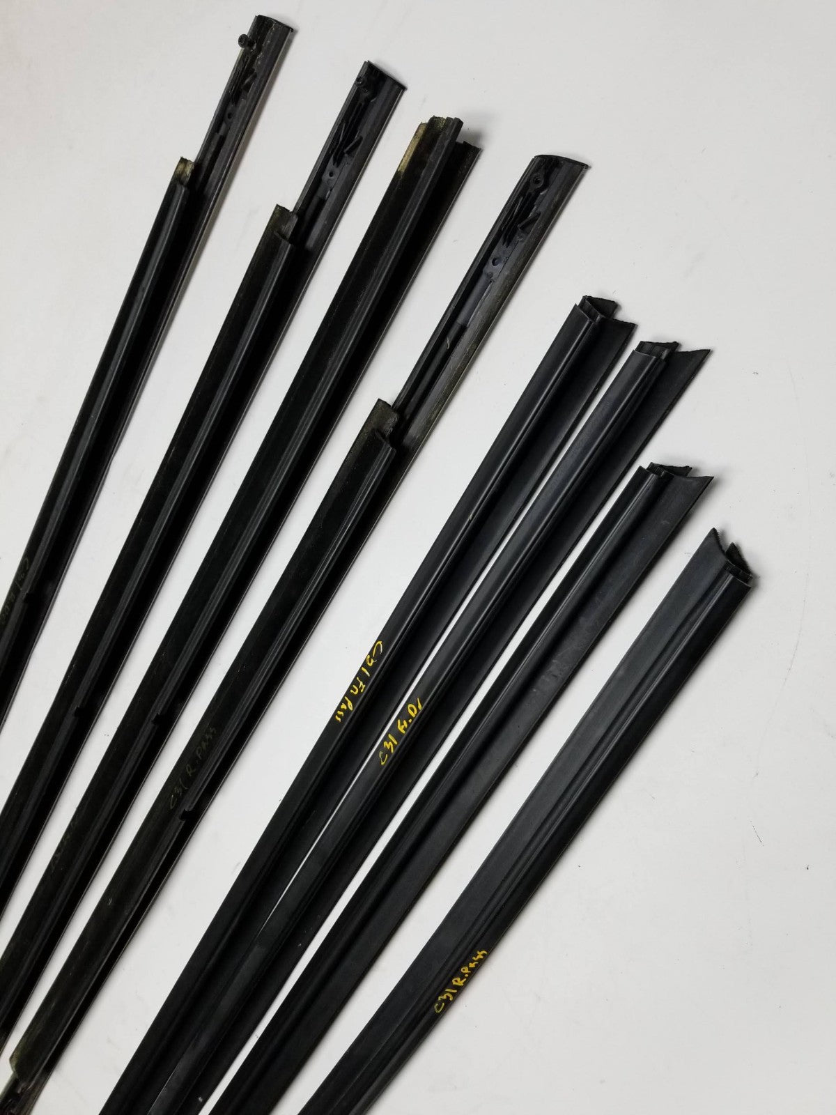 2012 Jeep Grand Cherokee Door Glass Belt Seal Molding Set OEM