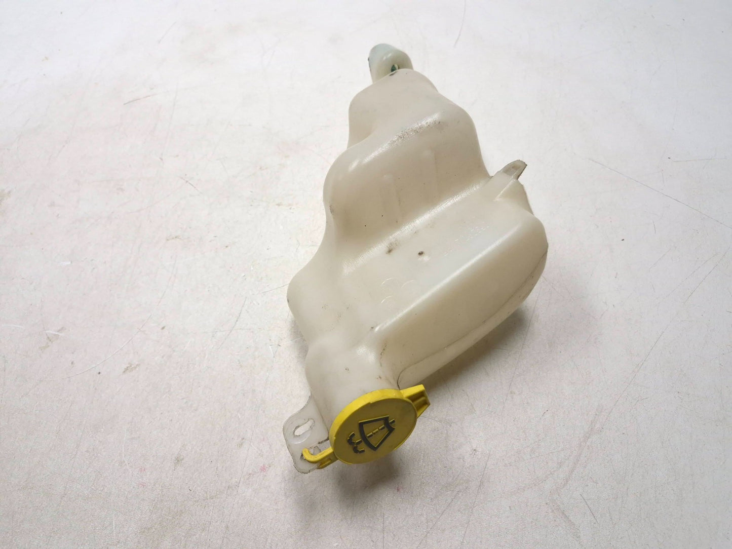 2010 Dodge Caliber Sxt Windshield Washer Fluid Reservoir 05303789af OEM