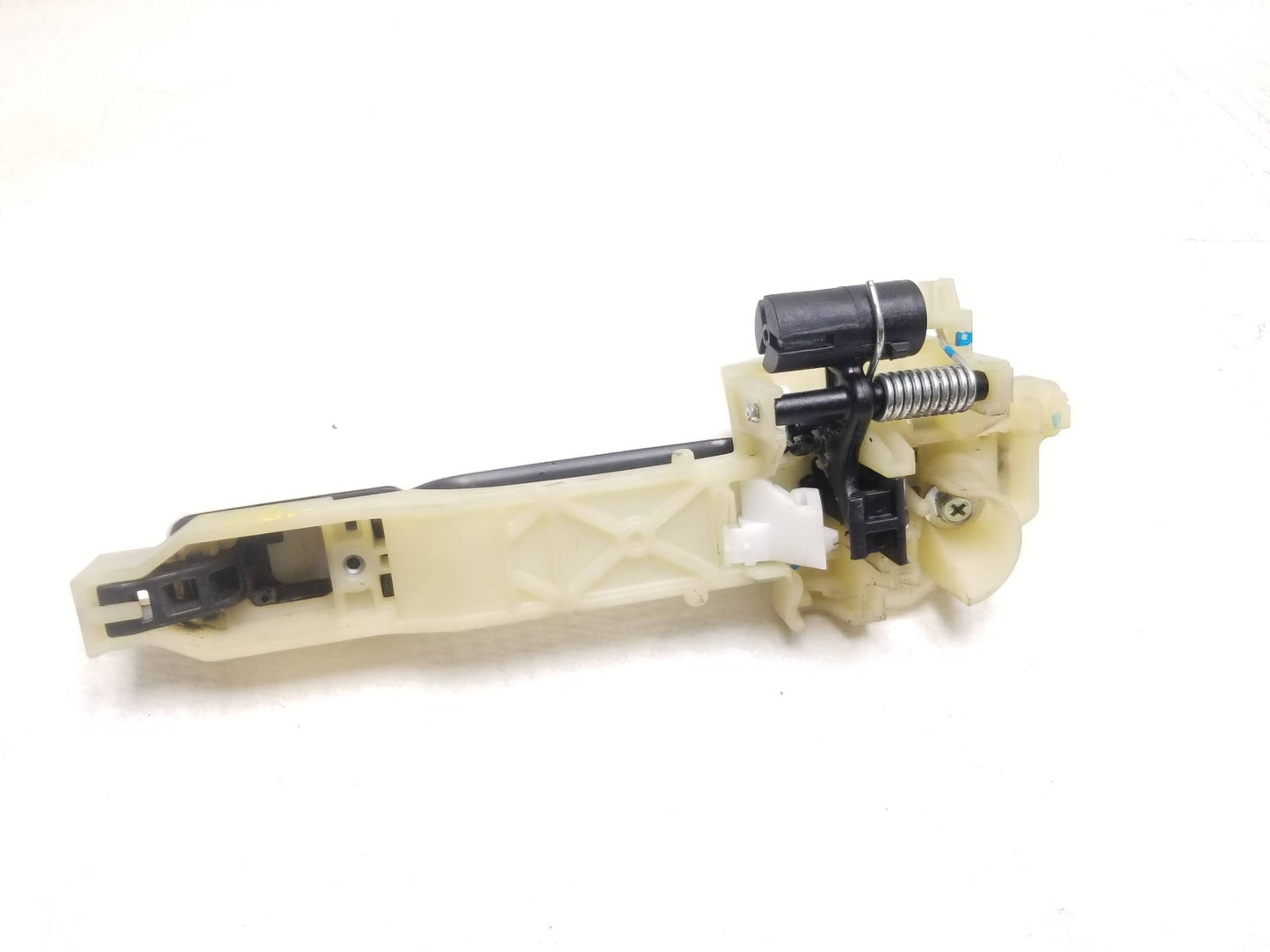 2014 - 2019 Kia Soul Exterior Door Handle Rear Driver Side Left OEM