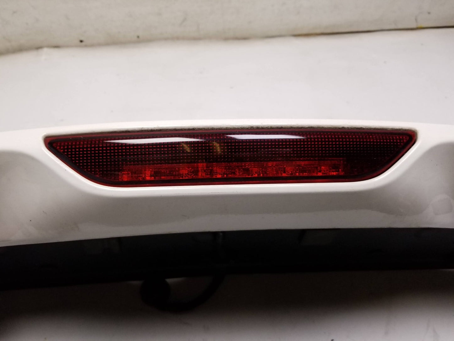 2011 - 2013 Jeep Grand Cherokee Rear Spoiler Trunk W/ 3rd Brake Light OEM