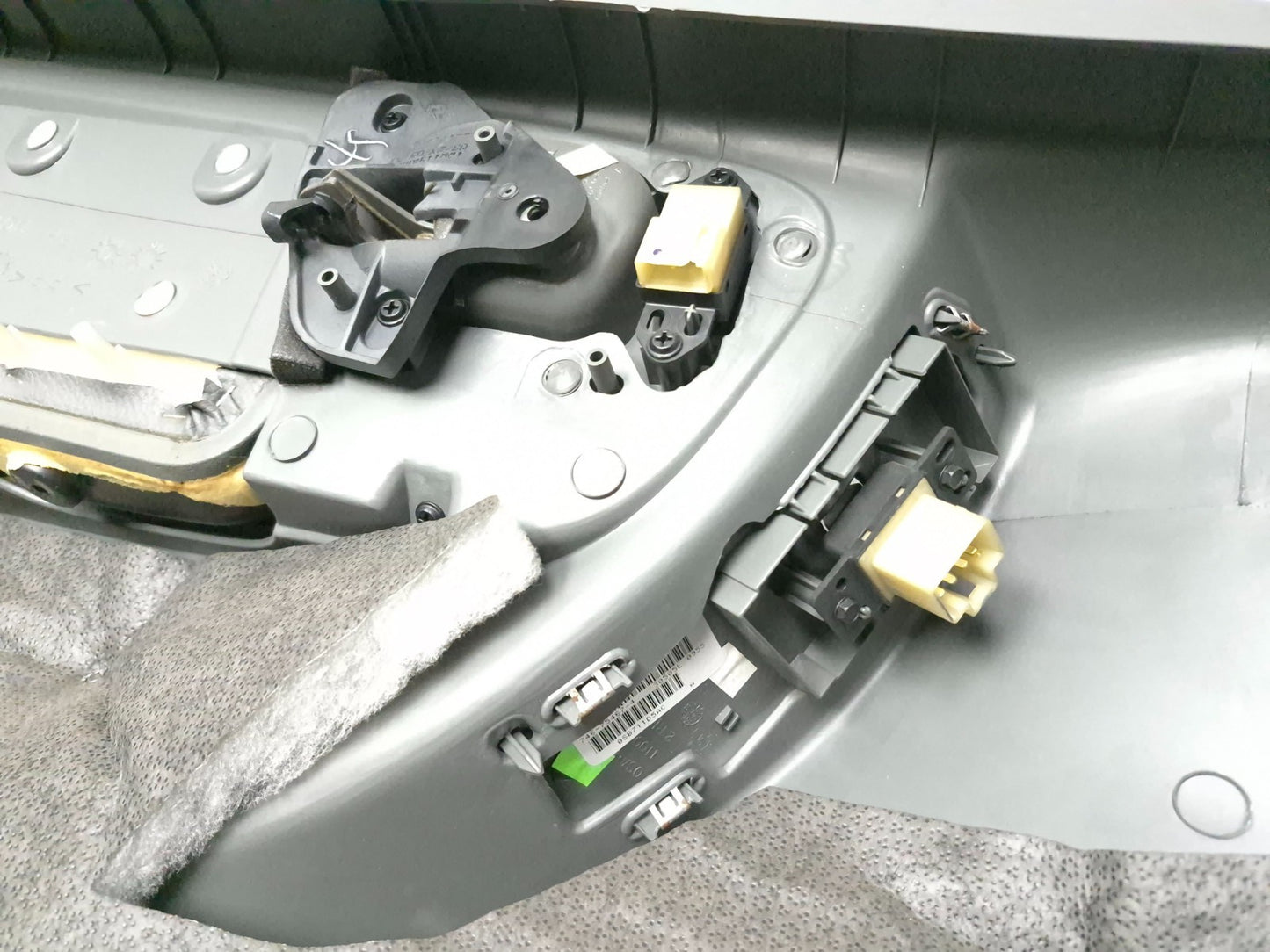 2005 Dodge Grand Caravan Door Panel Trim Front Right Passenger Side Oemâś…